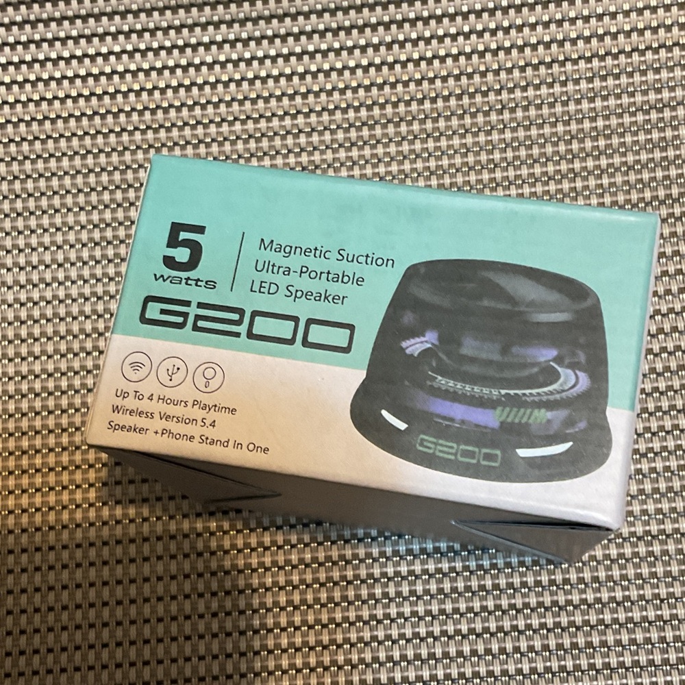 G200 Ultra-Portable LED Speaker